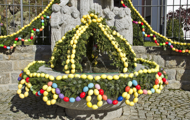 Osterbrunnen in Franken